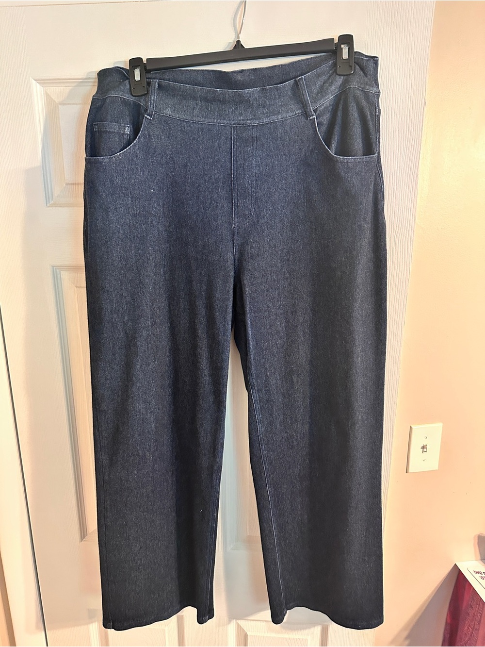 Women's Dark Blue Pull-On Stretch Jeans